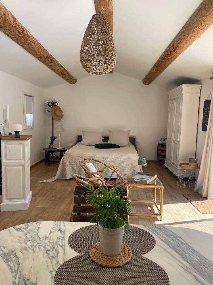 Apartamento De Charme Avec Piscine Fontaine-de-Vaucluse