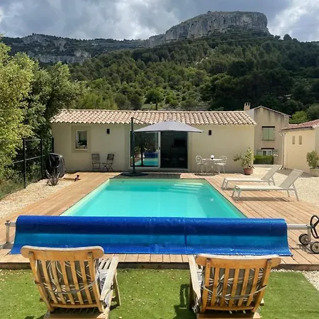 Studio De Charme Avec Piscine Fontaine-de-Vaucluse Exterior photo